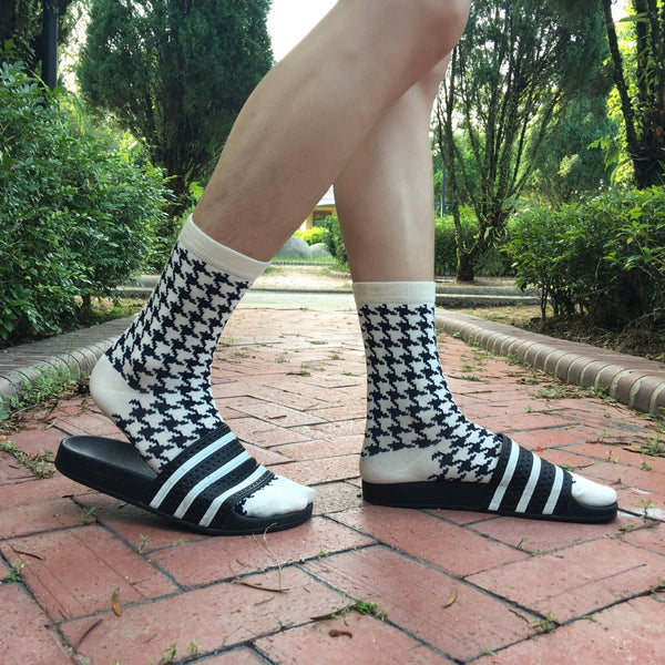 HOUNDSTOOTH - tiffysocks